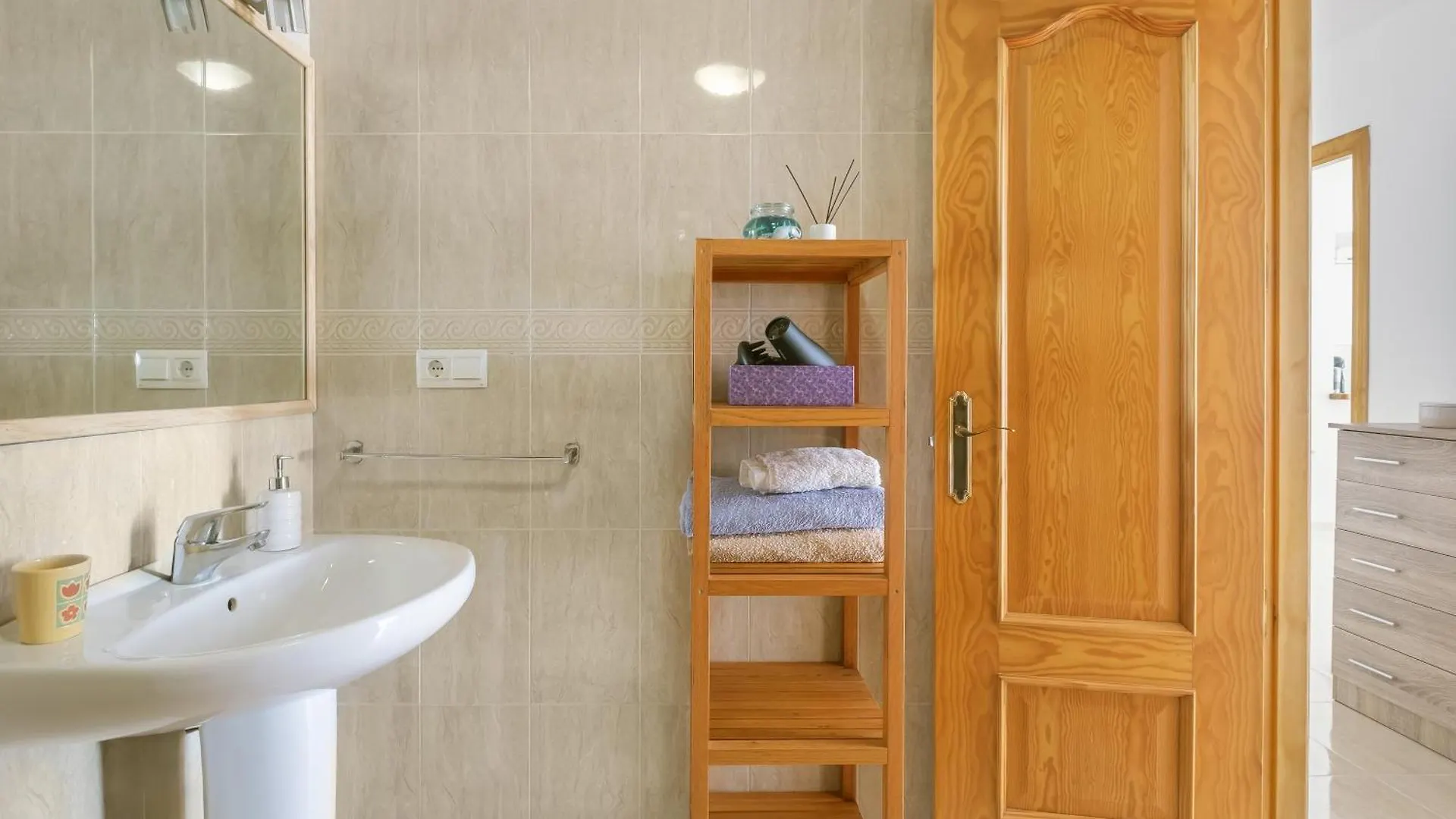 Meraki Nerja 0*,  Ισπανία